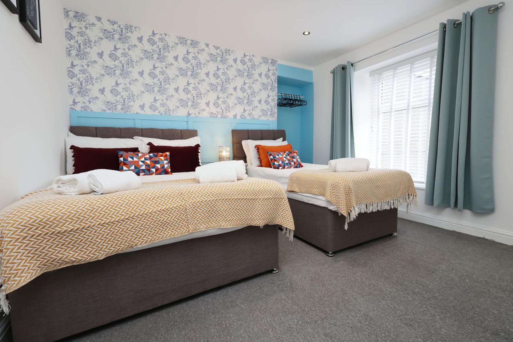 Viewing Deck, On-Street Parking, Tv In Every Room Swansea Exterior foto